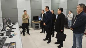 自治区科协主席曹金山一行赴内蒙古自治区气象局调研