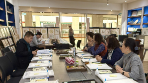 深学细悟强信念 指尖生花享晚年——自治区科协离退休处组织开展集中学习活动